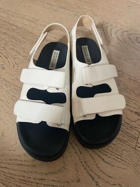 Design Lab Cream Slingback Sandals